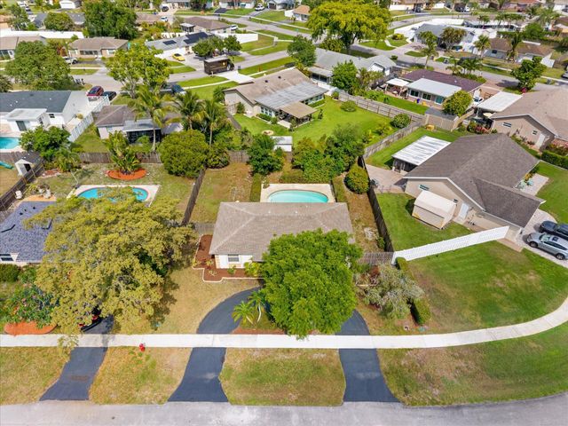 19612 Montana Lane, Boca Raton, FL 33434