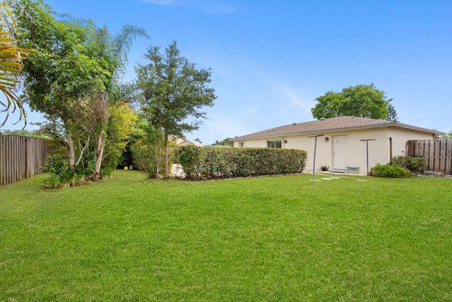 19612 Montana Lane, Boca Raton, FL 33434