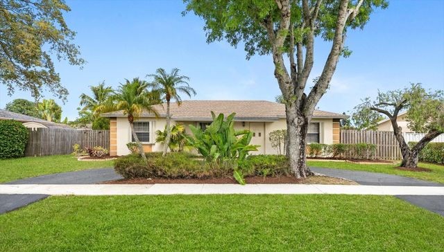 19612 Montana Lane, Boca Raton, FL 33434