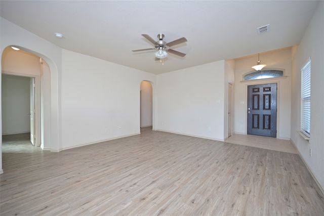 5933 Comanche Peak Drive, Fort Worth, TX 76179
