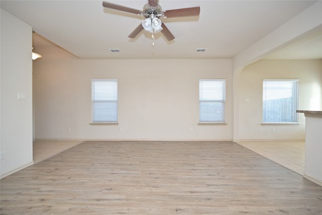 5933 Comanche Peak Drive, Fort Worth, TX 76179