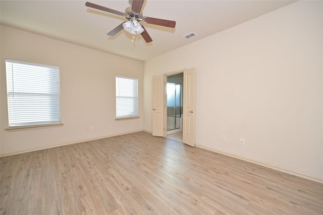5933 Comanche Peak Drive, Fort Worth, TX 76179