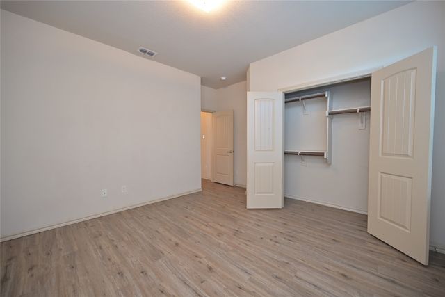 5933 Comanche Peak Drive, Fort Worth, TX 76179