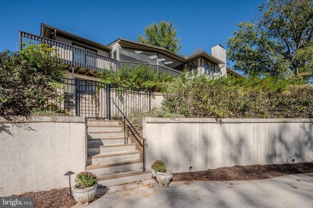 6 SOUTHVIEW PATH, Chadds Ford, PA 19317