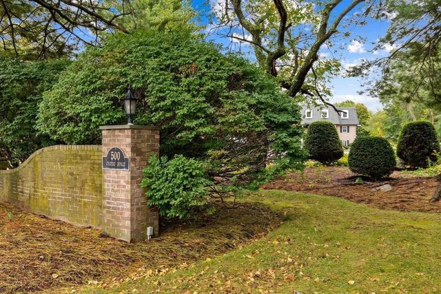 500 Northshore Road 6C, Peabody, MA 01960