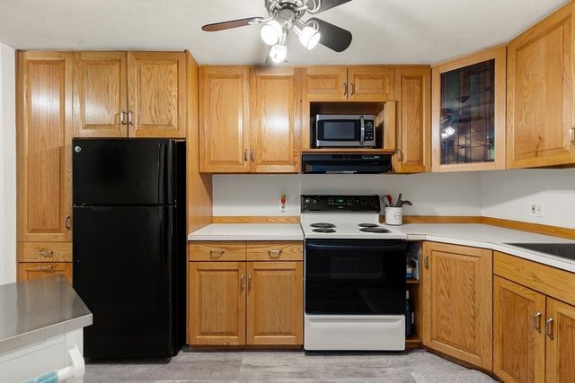 500 Northshore Road 6C, Peabody, MA 01960