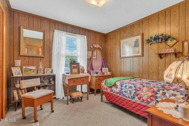 16044 Hamilton Street, Mendota, VA 24270