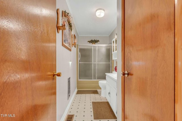 16044 Hamilton Street, Mendota, VA 24270