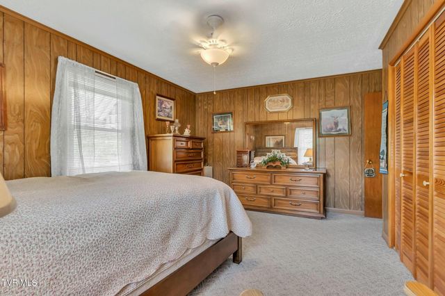 16044 Hamilton Street, Mendota, VA 24270