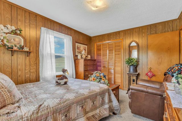 16044 Hamilton Street, Mendota, VA 24270