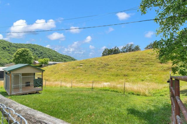 16044 Hamilton Street, Mendota, VA 24270