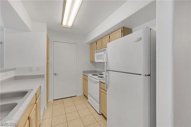 555 East Silverado Ranch Boulevard 2047, Las Vegas, NV 89183