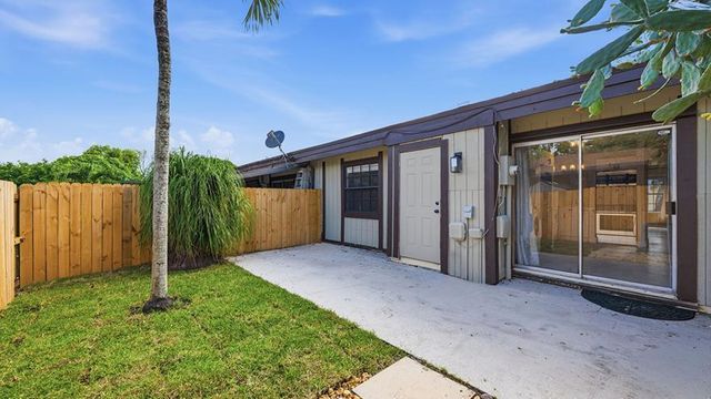 2260 Plum Court, Pembroke Pines, FL 33026