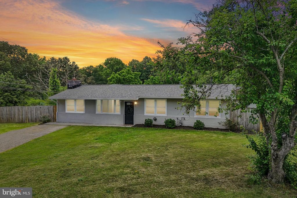 209 OTIS DR, Severn, MD 21144