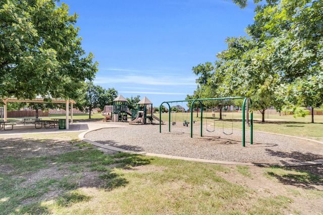 1001 Twisting Ridge Terrace, Fort Worth, TX 76052