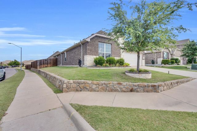 1001 Twisting Ridge Terrace, Fort Worth, TX 76052