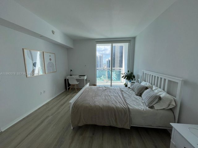 951 Brickell Ave 2507, Miami, FL 33131