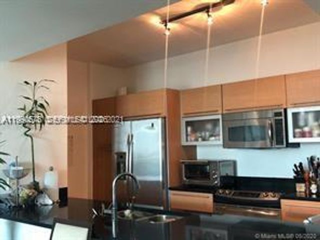 951 Brickell Ave 2507, Miami, FL 33131