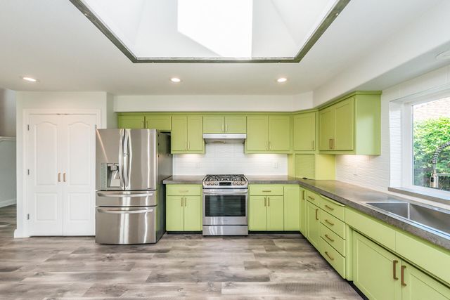 366 River Park Drive, Redding, CA 96003