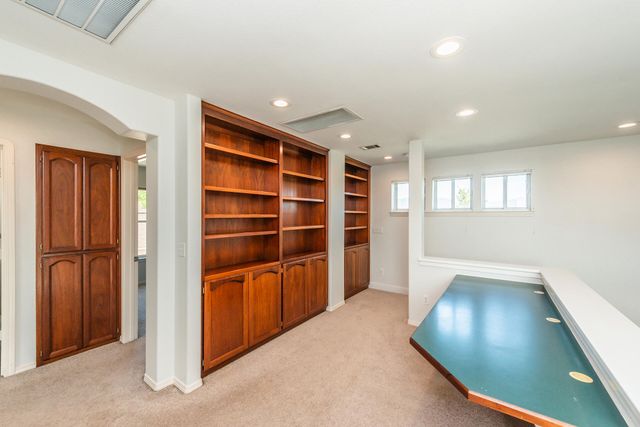 366 River Park Drive, Redding, CA 96003