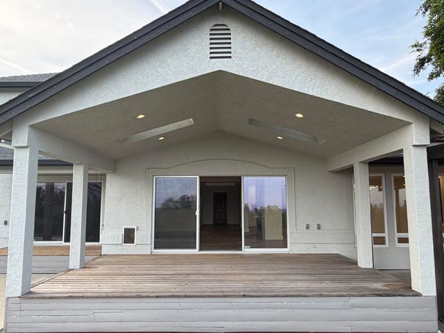 366 River Park Drive, Redding, CA 96003