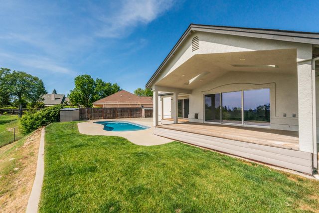 366 River Park Drive, Redding, CA 96003