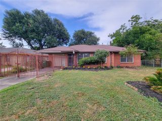 203 Spell Street, Houston, TX 77022