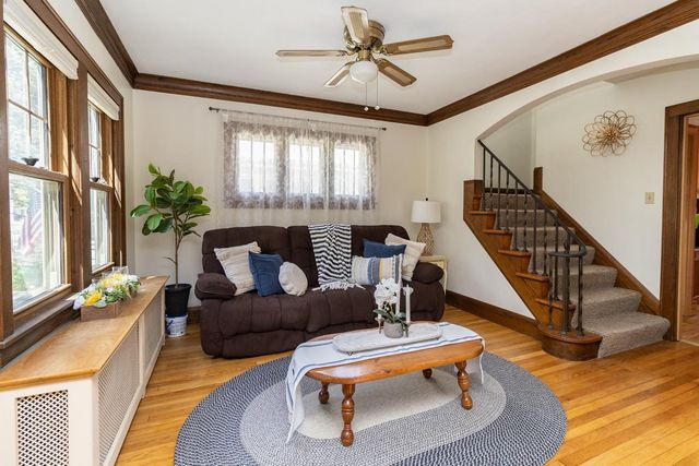 1424 Edgerton Street, Saint Paul, MN 55101