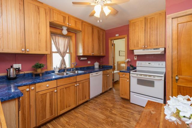 1424 Edgerton Street, Saint Paul, MN 55101