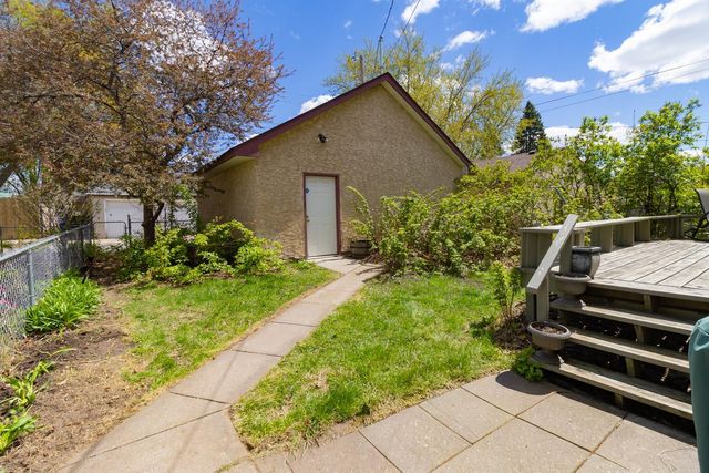 1424 Edgerton Street, Saint Paul, MN 55101