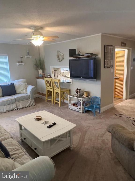 Image 12 of property listing at 6308 COASTAL HWY #101, Ocean City, MD 21842
