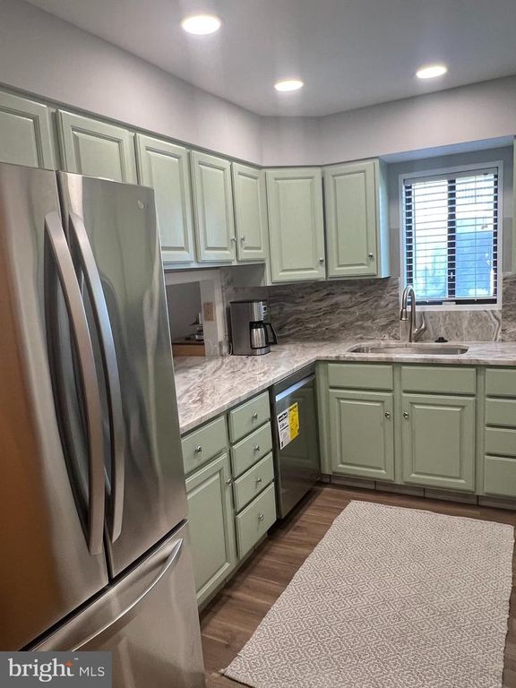Image 18 of property listing at 6308 COASTAL HWY #101, Ocean City, MD 21842