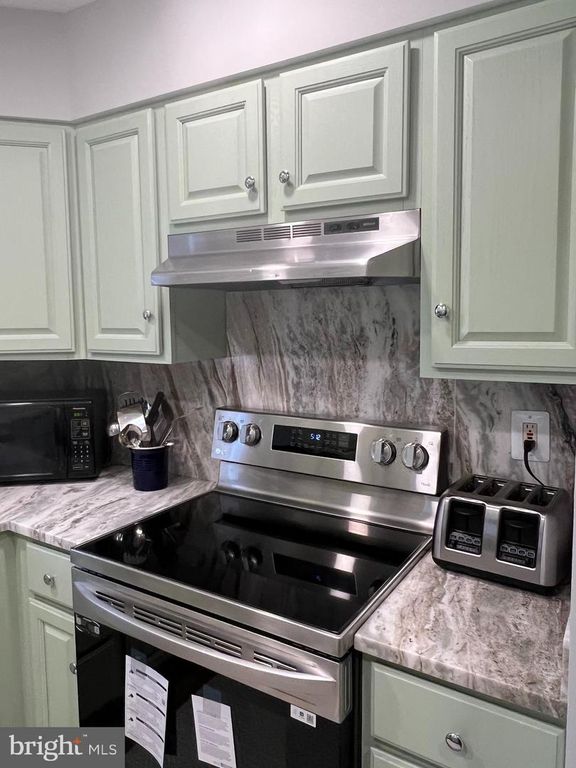 Image 21 of property listing at 6308 COASTAL HWY #101, Ocean City, MD 21842