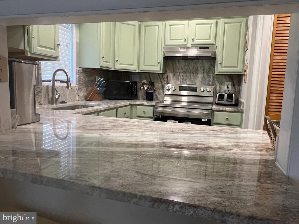 Image 22 of property listing at 6308 COASTAL HWY #101, Ocean City, MD 21842