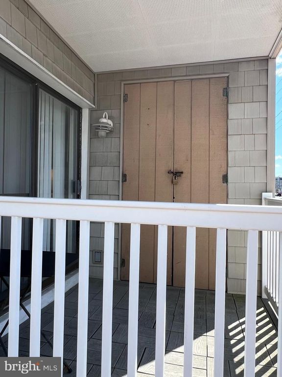 Image 3 of property listing at 6308 COASTAL HWY #101, Ocean City, MD 21842