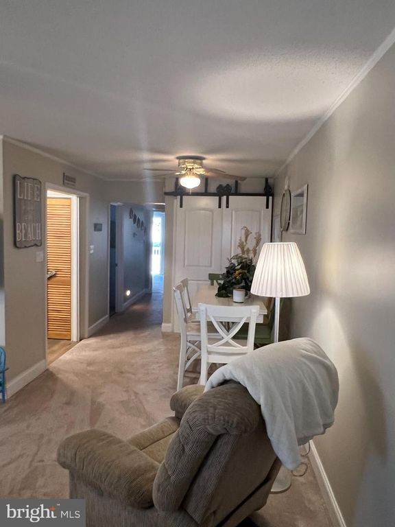 Image 5 of property listing at 6308 COASTAL HWY #101, Ocean City, MD 21842