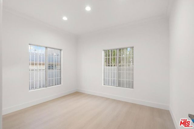 800 S Bronson Avenue, Los Angeles, CA 90005