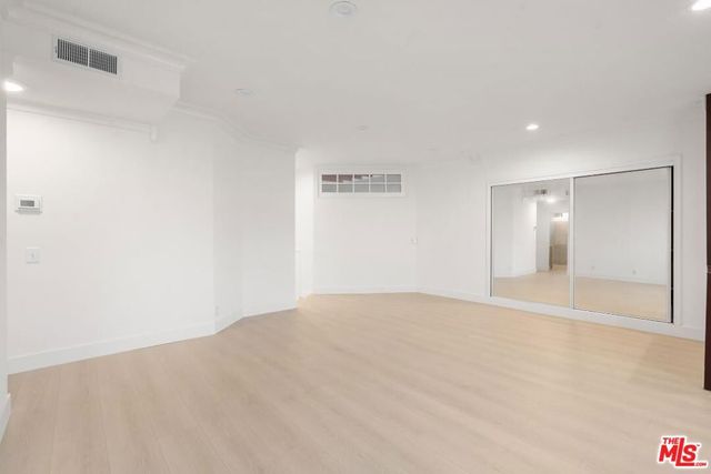 800 S Bronson Avenue, Los Angeles, CA 90005