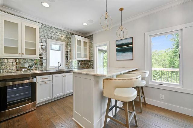 770 Suffolk Lane, Loch Lloyd, MO 64012