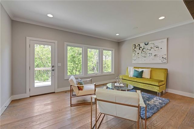 770 Suffolk Lane, Loch Lloyd, MO 64012