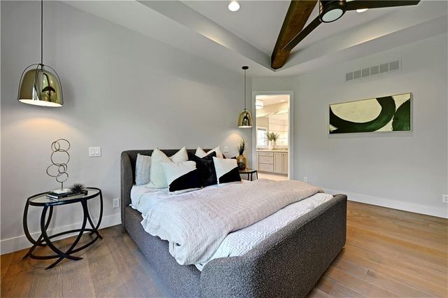 770 Suffolk Lane, Loch Lloyd, MO 64012