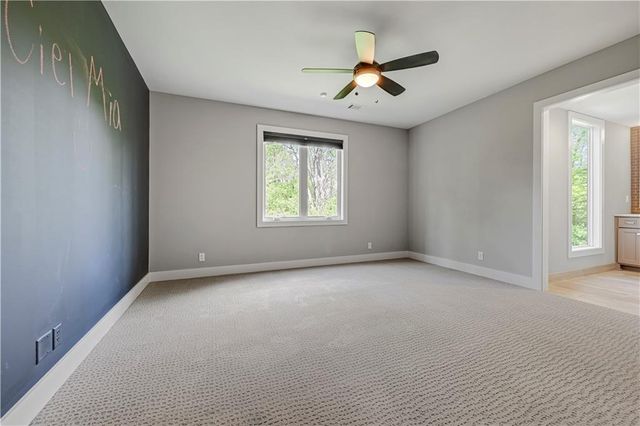 770 Suffolk Lane, Loch Lloyd, MO 64012