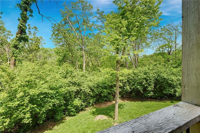 770 Suffolk Lane, Loch Lloyd, MO 64012