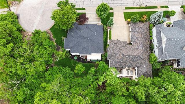 770 Suffolk Lane, Loch Lloyd, MO 64012