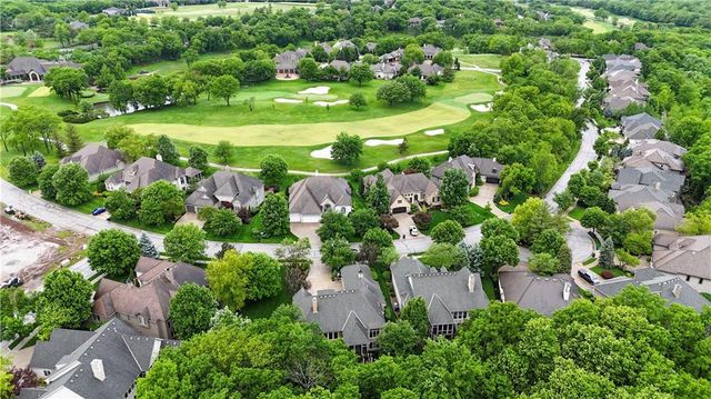 770 Suffolk Lane, Loch Lloyd, MO 64012