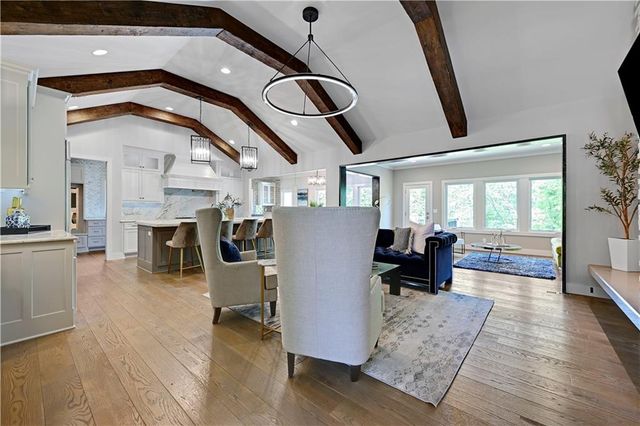 770 Suffolk Lane, Loch Lloyd, MO 64012