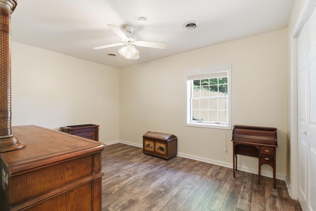 832 Cliffs Edge Road, East Bernstadt, KY 40729
