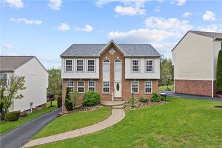 137 John Dr, Cecil, PA 15317