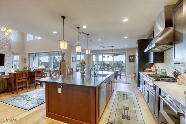 6570 Aurora View Street, Las Vegas, NV 89135