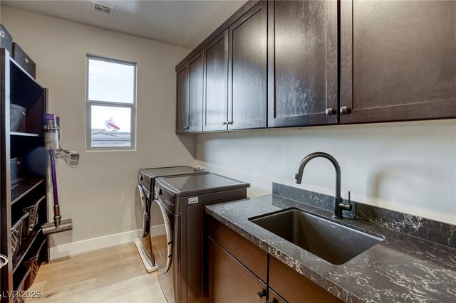 6570 Aurora View Street, Las Vegas, NV 89135